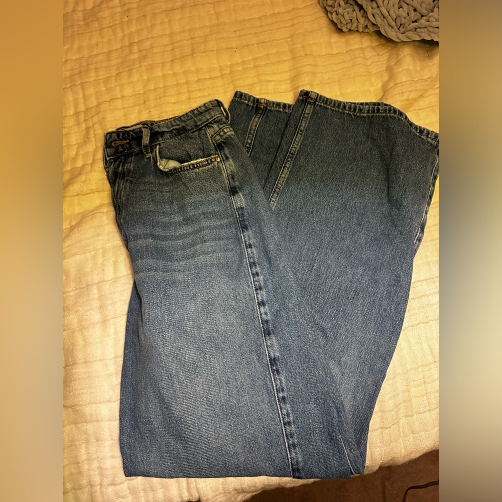Wide leg jeans